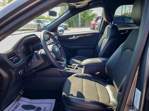 Used 2023 Ford Escape ST-Line image 11