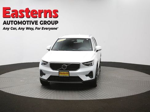Used 2023 Volvo XC40 B5 Core AWD/4WD image 54