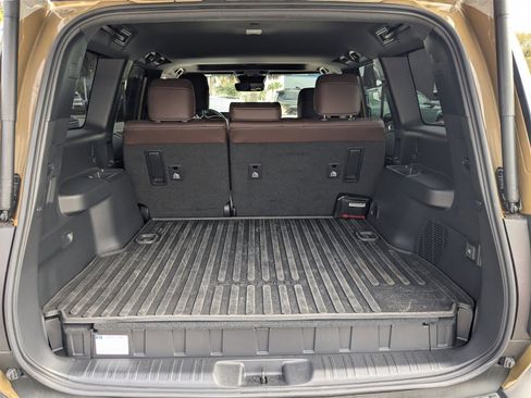 Used 2024 Toyota Land Cruiser image 20