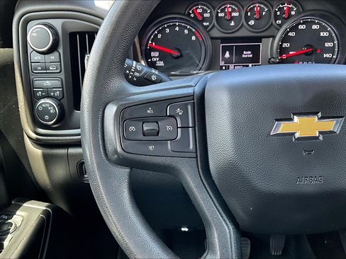 Used 2022 Chevrolet Silverado 1500 Custom image 12