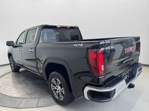 Used 2025 GMC Sierra 1500 SLT image 9