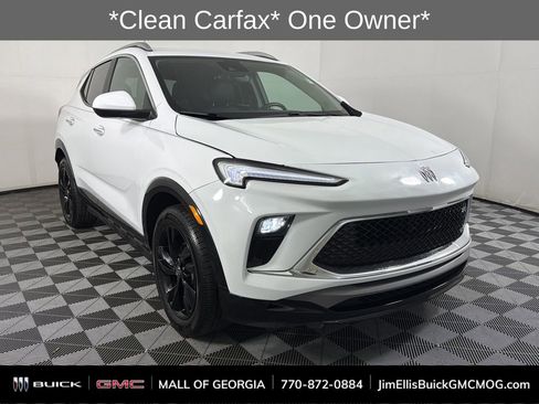 Used 2024 Buick Encore GX Sport Touring image 1