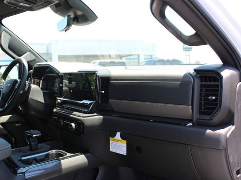 New 2026 Chevrolet Silverado 1500 ZR2 AWD/4WD image 33
