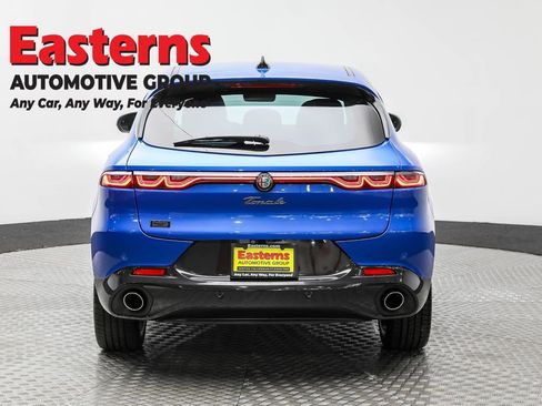 Used 2024 Alfa Romeo Tonale Veloce AWD/4WD image 6