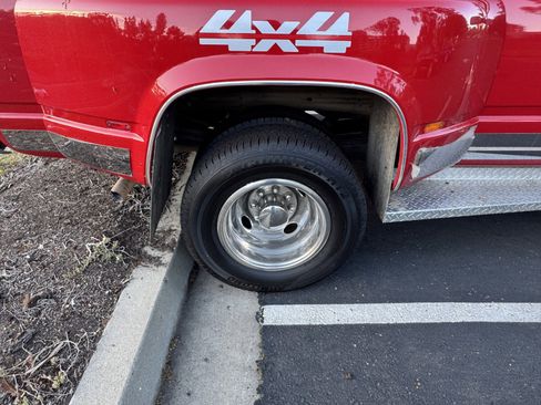 Used 1996 Chevrolet Silverado 3500 4x4 Regular Cab image 6