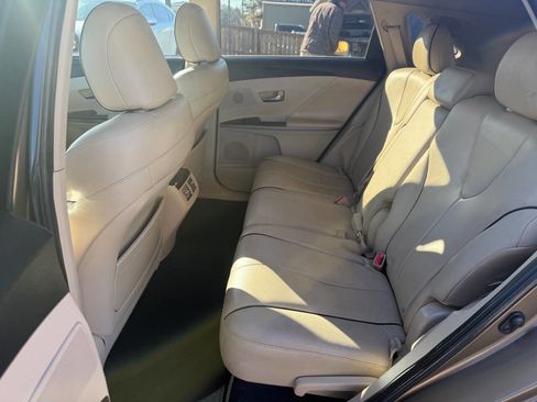 Used 2009 Toyota Venza FWD V6 4dr Crossover image 11