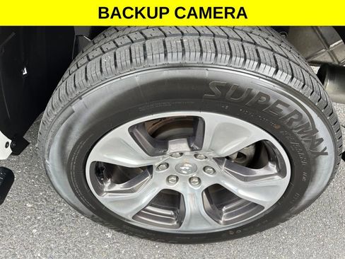 Used 2022 RAM 1500 Laramie AWD/4WD image 19
