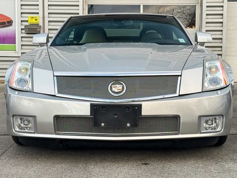 Used 2006 Cadillac XLR V image 8