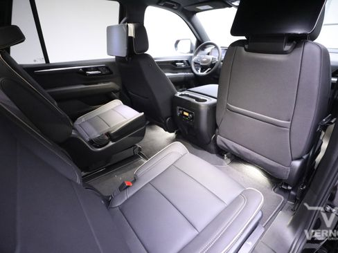 New 2026 Chevrolet Tahoe Premier image 12