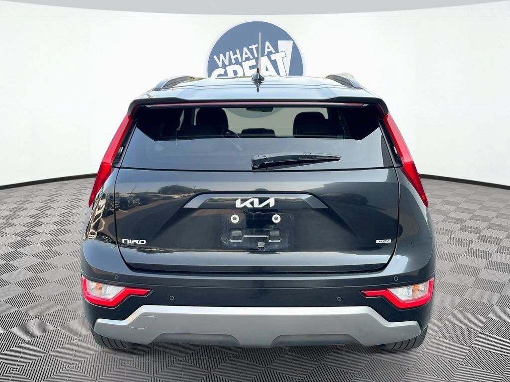 Certified 2024 Kia Niro EX Touring FWD image 7