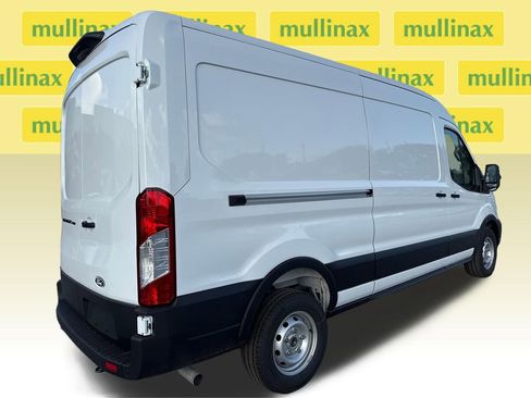 New 2026 Ford Transit 250 148 Medium Roof image 14