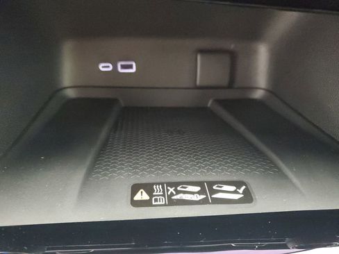 New 2026 Chevrolet Traverse LT w/ Midnight/Sport Edition image 19