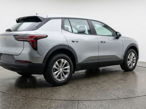 Used 2025 Chevrolet Equinox LT image 9