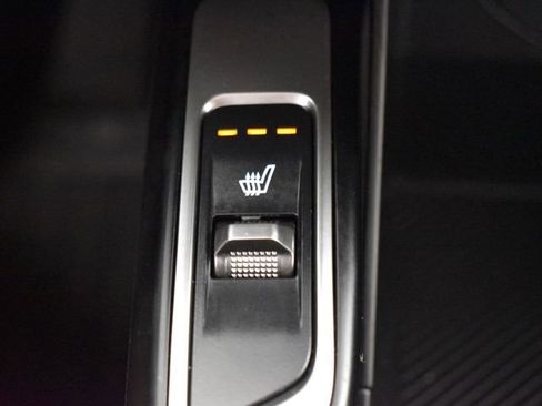 Certified 2025 Kia Sorento S image 20