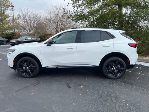 Used 2022 Buick Envision Essence w/ Sport Touring Package image 3