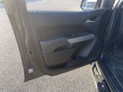 Used 2017 Chevrolet Colorado LT w/ Luxury Package, Chrome AWD/4WD image 20