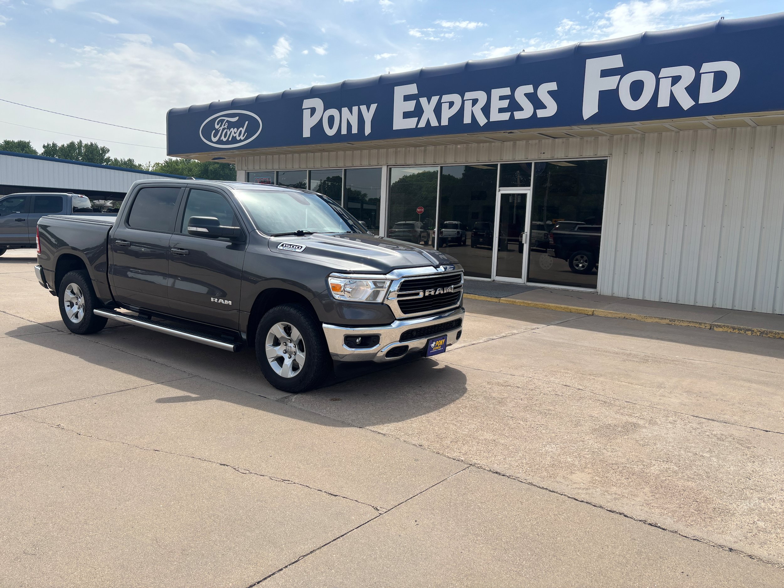 Used 2021 RAM 1500 Big Horn AWD/4WD image 1