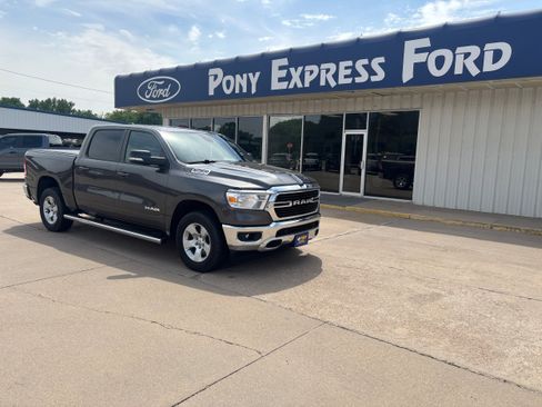 Used 2021 RAM 1500 Big Horn AWD/4WD image 1