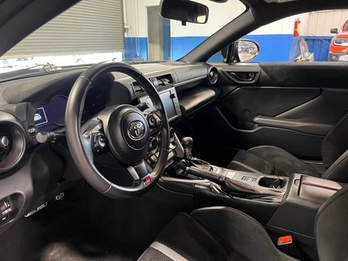 Used 2023 Toyota GR86 Premium w/ ALL Weather Mat Package (TMS) RWD image 15