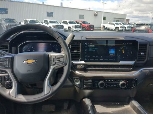 Used 2024 Chevrolet Silverado 2500 LTZ w/ LTZ Plus Package AWD/4WD image 15