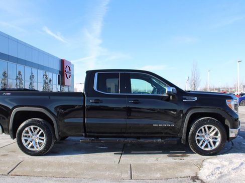 Used 2022 GMC Sierra 1500 SLE w/ X31 Off-Road Package image 6