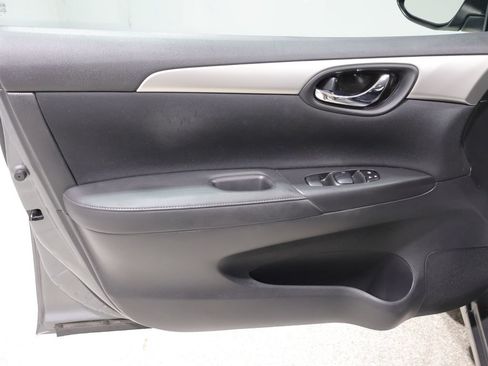 Used 2017 Nissan Sentra S FWD image 13