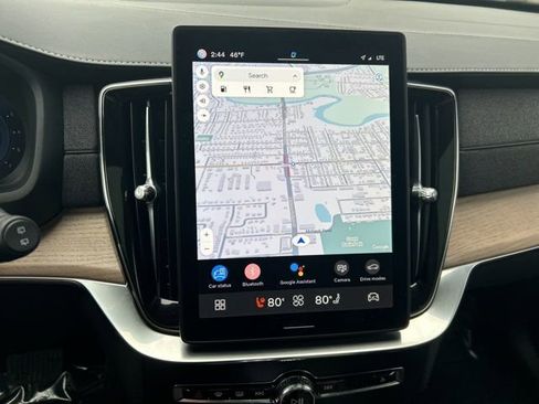 Used 2025 Volvo XC90 B6 Plus image 23