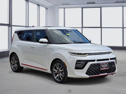 Used 2022 Kia Soul Turbo FWD image 3