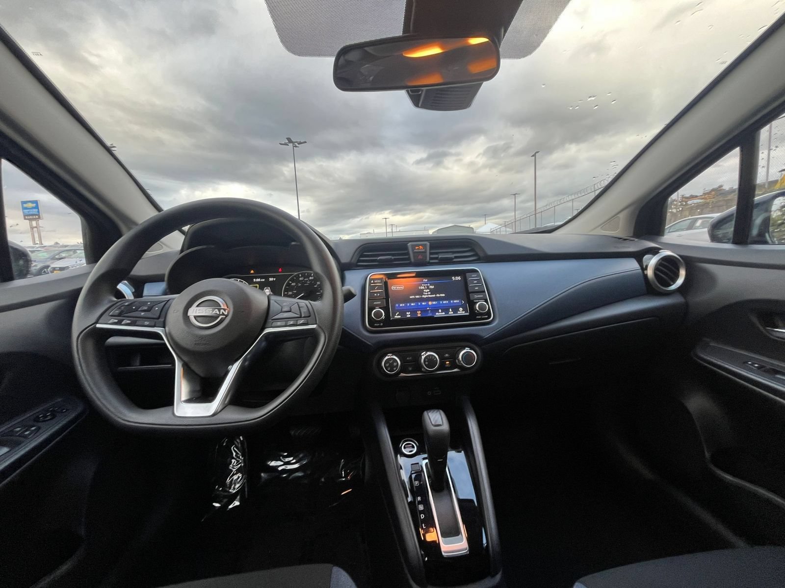 Used 2025 Nissan Versa SV FWD image 32