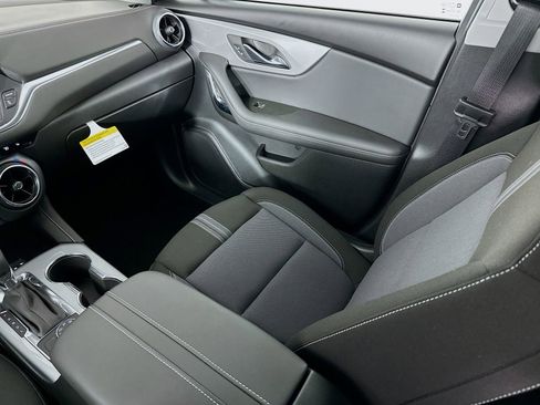 New 2025 Chevrolet Blazer LT w/ Midnight/Sport Edition image 24