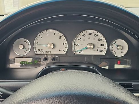Used 2004 Ford Thunderbird RWD image 12