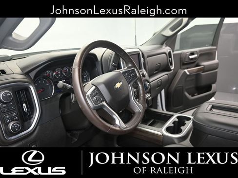 Used 2022 Chevrolet Silverado 2500 LT w/ Convenience Package AWD/4WD image 13