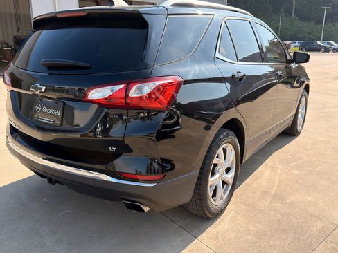 Used 2020 Chevrolet Equinox LT FWD image 3
