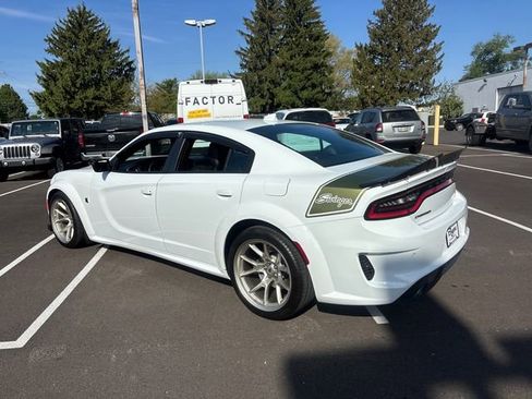 Used 2023 Dodge Charger Scat Pack RWD image 4
