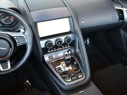 Used 2019 Jaguar F-TYPE Convertible image 58