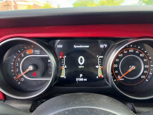 Used 2023 Jeep Wrangler Unlimited Rubicon w/ Xtreme 35 Tire Package AWD/4WD image 16
