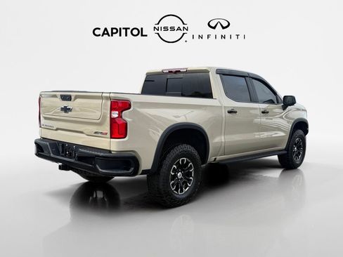 Used 2022 Chevrolet Silverado 1500 ZR2 image 5