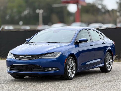 Used 2015 Chrysler 200 S w/ Navigation & Sound Group I image 6