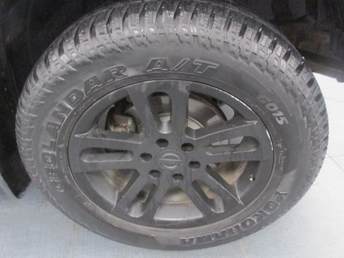 Used 2011 Nissan Titan SL w/ Heavy Metal Edition Pkg image 17