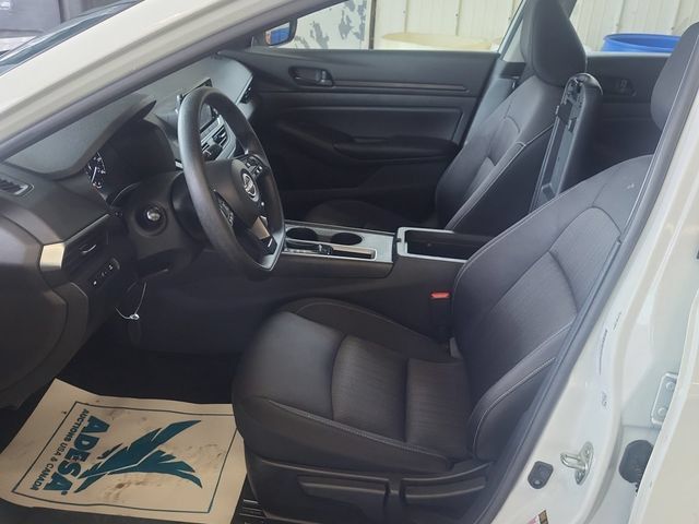 Used 2024 Nissan Altima 2.5 S FWD image 4