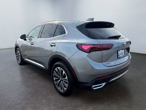 Used 2025 Buick Envision Preferred image 3
