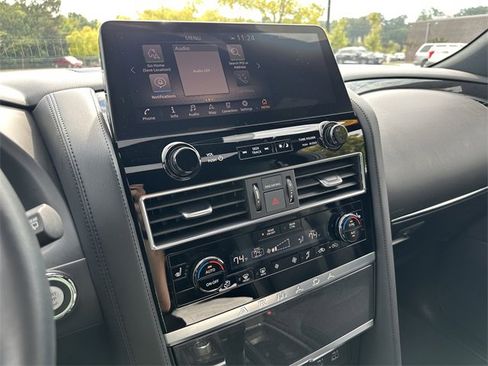 Certified 2024 Nissan Armada SL w/ Midnight Edition Package image 31