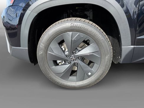 New 2026 Volkswagen Taos S FWD image 9