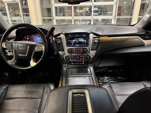 Used 2016 GMC Yukon Denali image 19