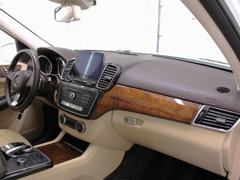 Used 2019 Mercedes-Benz GLS 450 4MATIC image 50