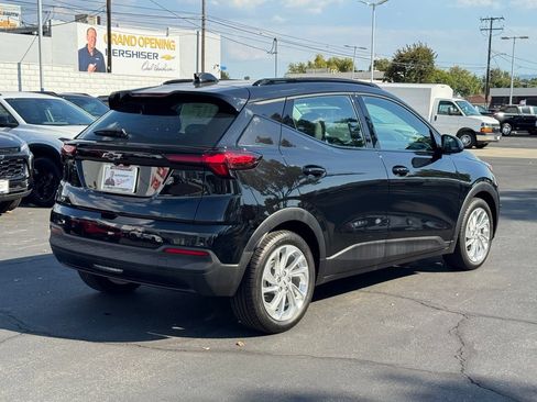 New 2027 Chevrolet Bolt LT w/ Comfort Package FWD image 6