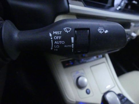 Used 2018 Lexus ES 350 w/ Premium Package image 22