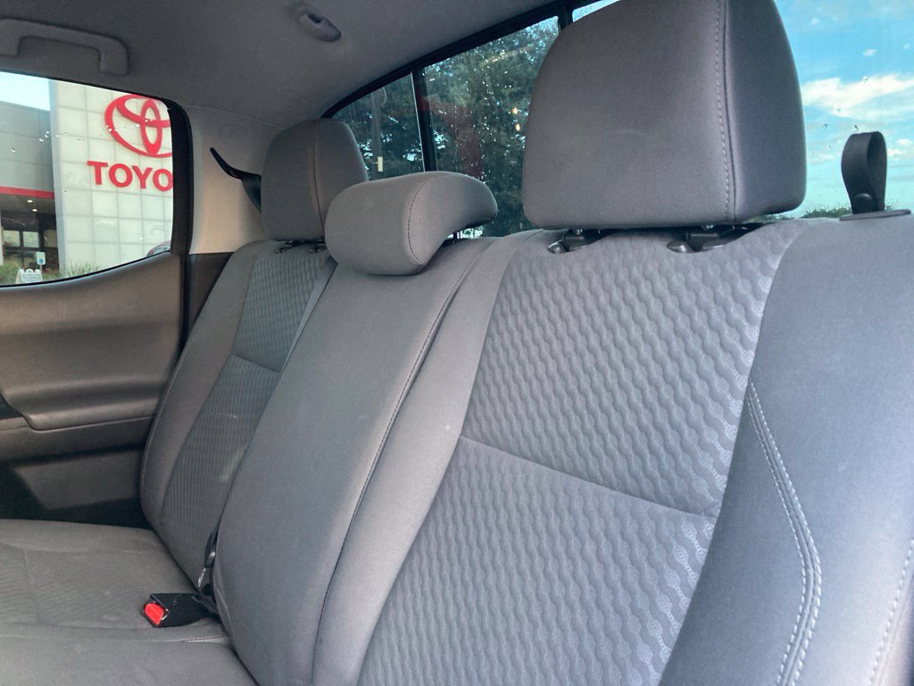 Used 2021 Toyota Tacoma SR5 RWD image 11