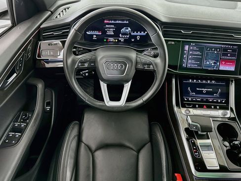 Used 2025 Audi Q8 Prestige w/ Prestige Package AWD/4WD image 22