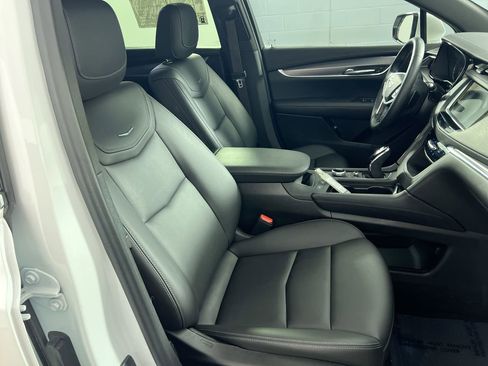 Used 2022 Cadillac XT5 Luxury image 29